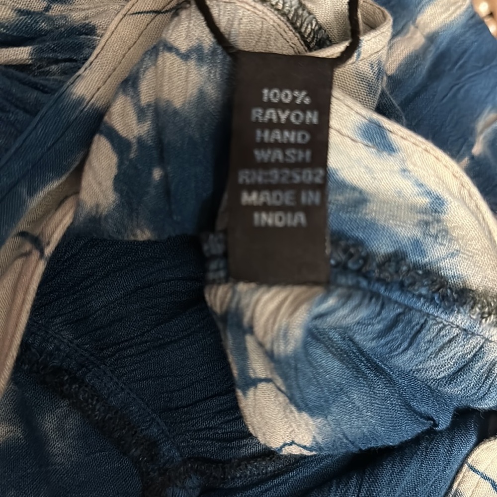 NWT. Lovely Blouse By Sacred Threads. BL/RD 7. 220183 - Picture 5 of 5